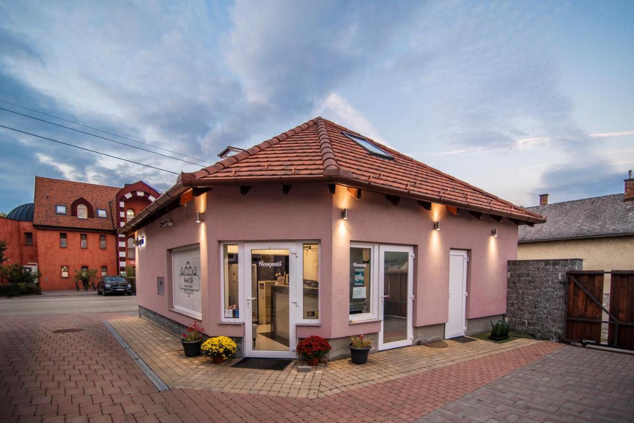 Sweet Life Wellness Apartments Egerszalók Eksteriør bilde