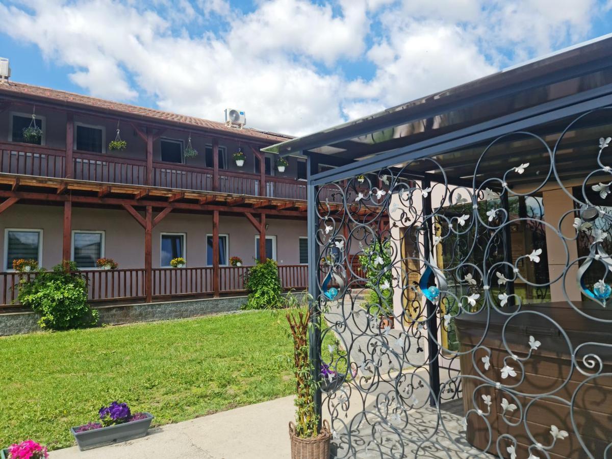 Sweet Life Wellness Apartments Egerszalók Eksteriør bilde